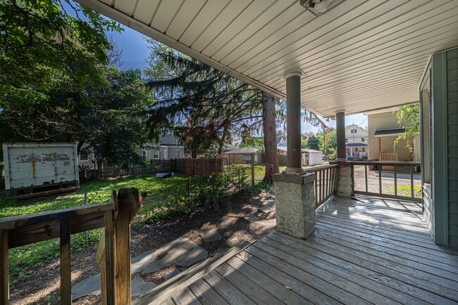 Building Photo - 3643 W 39th St