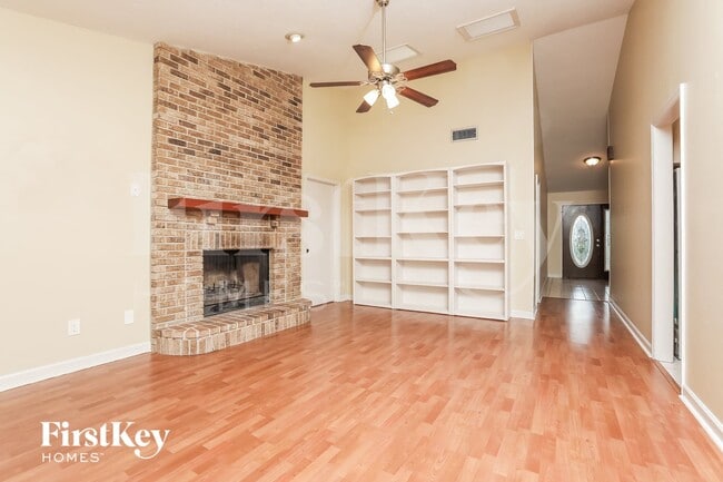 Foto del edificio - 2229 Bluff Oak St