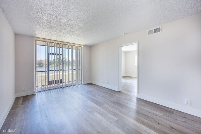 Building Photo - 356 SW 83rd Way