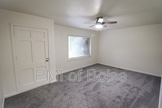 Building Photo - 4312 W Camas St