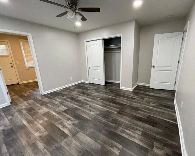 Foto del edificio - 400 Perrysville Ave