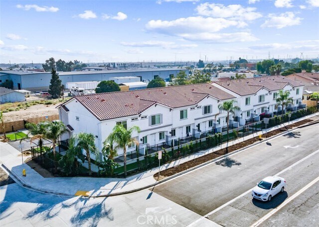 Foto del edificio - 13665 Arrow Blvd