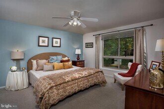 Building Photo - 6 Knoll Ridge Ct