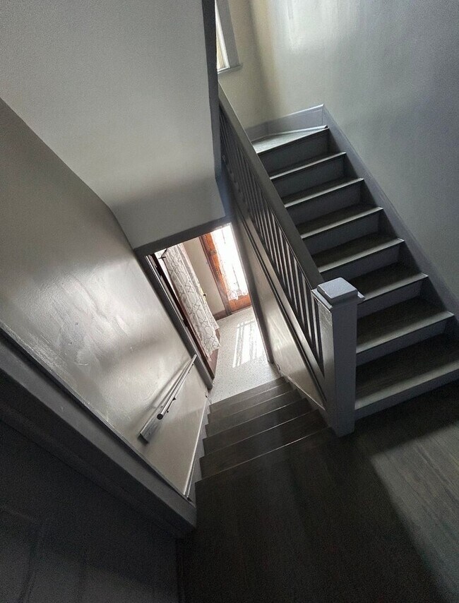 Foto del edificio - Spacious 3Bedroom 1Bath in South Shore