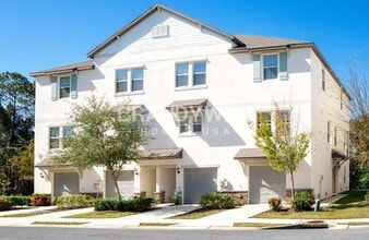 Building Photo - 8645 Castillian Way