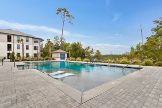 Building Photo - 2501 Bienville Blvd