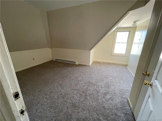 Building Photo - 68 Liberty St