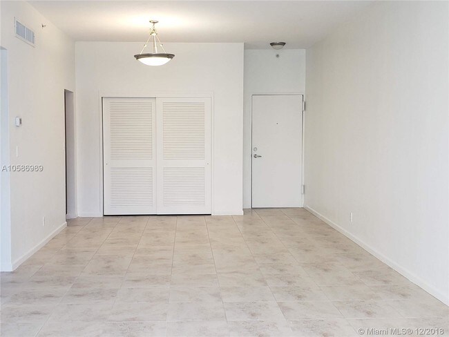 Foto del edificio - RESIDENCES ON HOLLYWOOD BEACH CONDO
