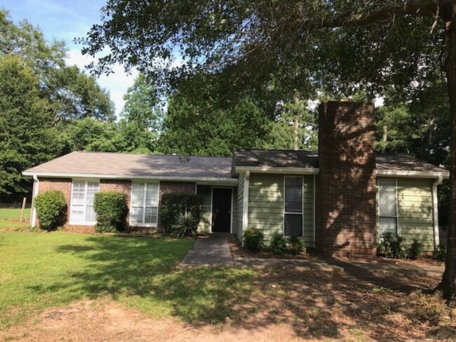 Foto del edificio - Eastside Home in Quiet Neighborhood