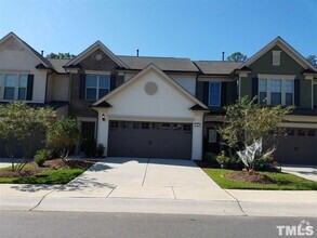 Building Photo - 409 Chanson Dr