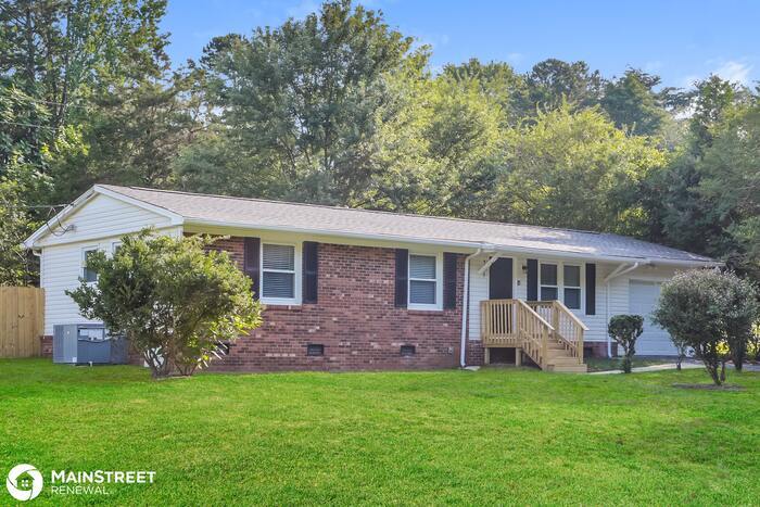 Primary Photo - 4233 GLENFORD DR, WINSTON SALEM, NC 27107