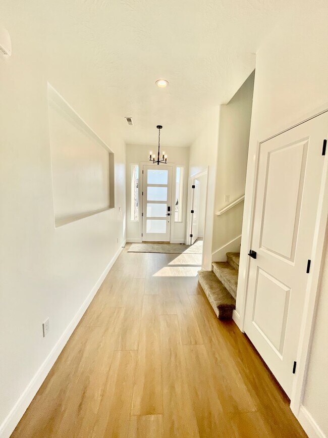 Foto del edificio - Four-Bedroom Home in Washington Fields