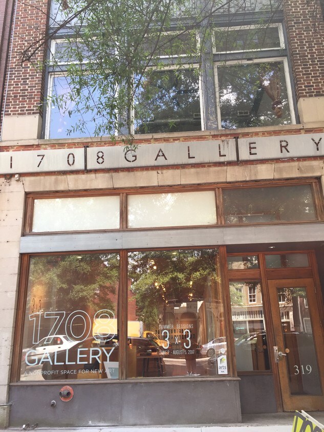 Primary Photo - 319 W Broad St