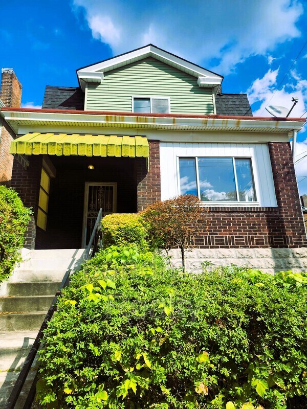 2419 Woodstock Ave, Pittsburgh, PA 15218 House Rental in Pittsburgh