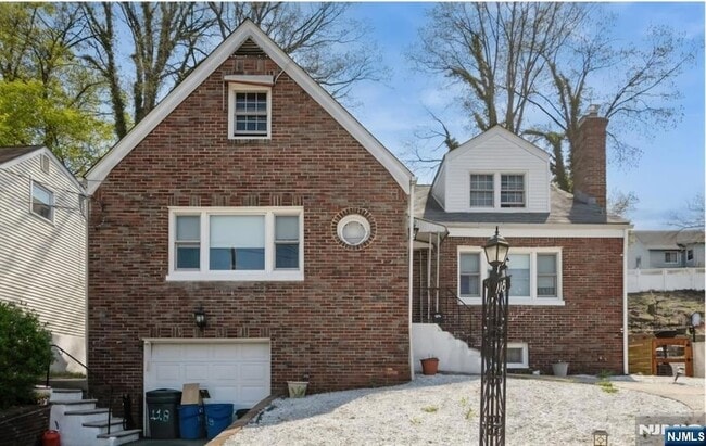 118-120 Nolton Street Unit 1 - 118-120 Nolton Street Unit 1 House