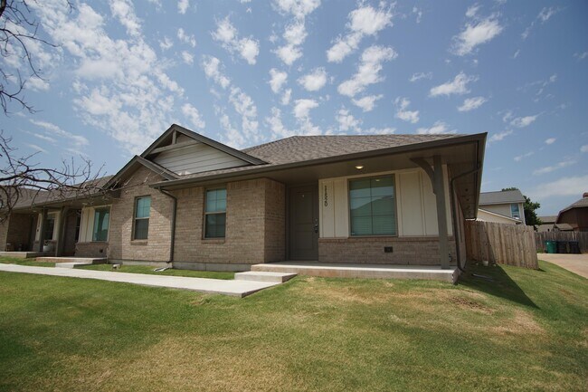 Foto del edificio - 11520 Keystone Cir