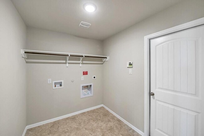 Foto del edificio - 29314 Dunns Creek Ct