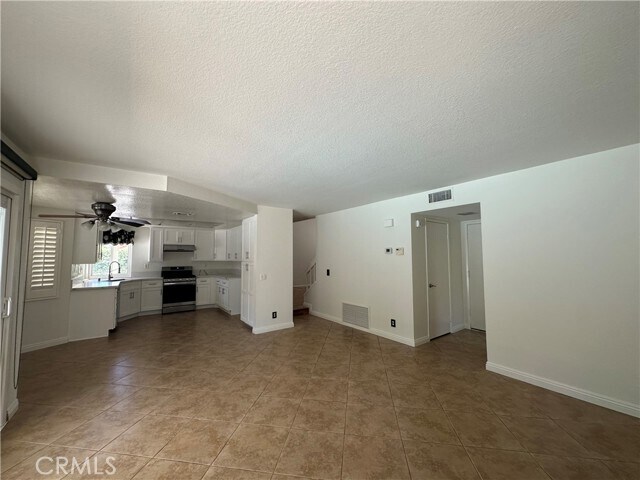 Foto del edificio - 2376 Centennial Way