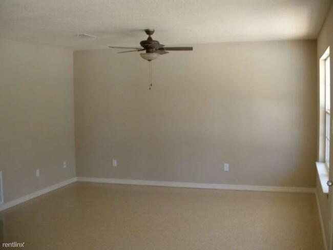 Building Photo - 3 br, 2 bath House - 1710 Deer St.