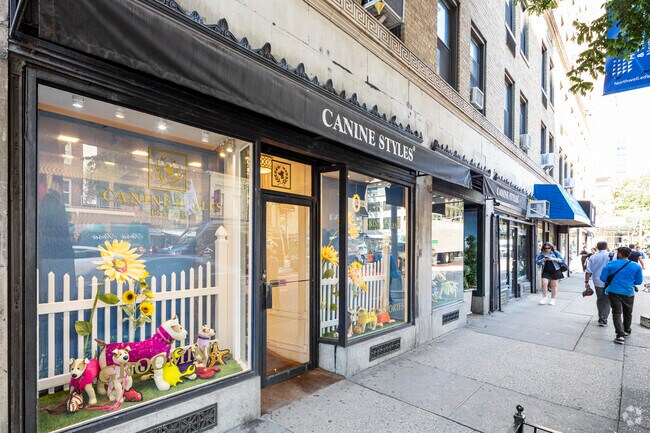 Foto del edificio - 826-842 Lexington Ave