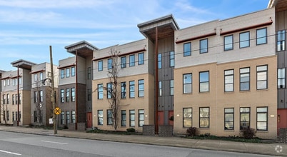 Building Photo - 1225 4th Ave S
