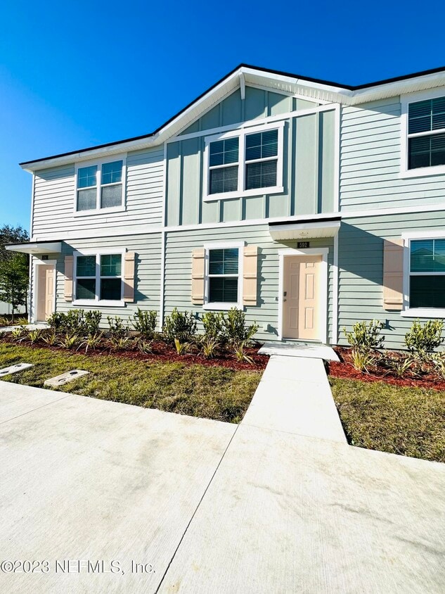 592 Running Wds St, OakLeaf Plantation, FL 32065 House Rental in