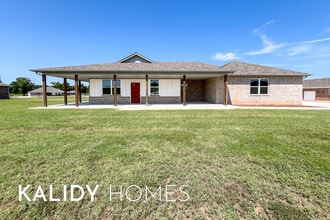 Building Photo - 217 Olde Ml Rd