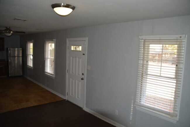 Foto del edificio - 1208 NW 97th St