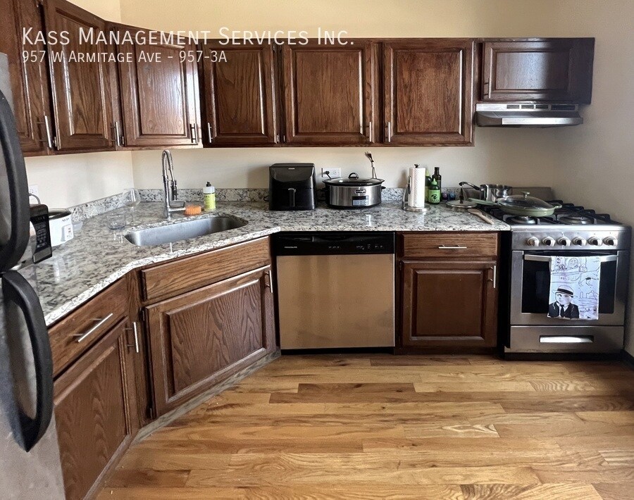 Photo - 957 W Armitage Ave-957-3A