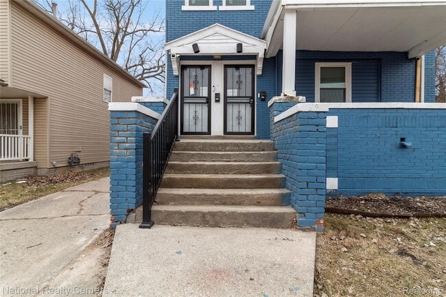 Building Photo - 767 Navahoe St