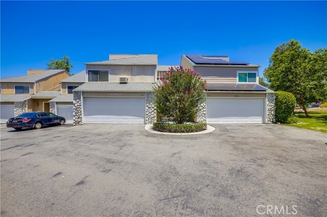 Building Photo - 23521 Ave La Caza