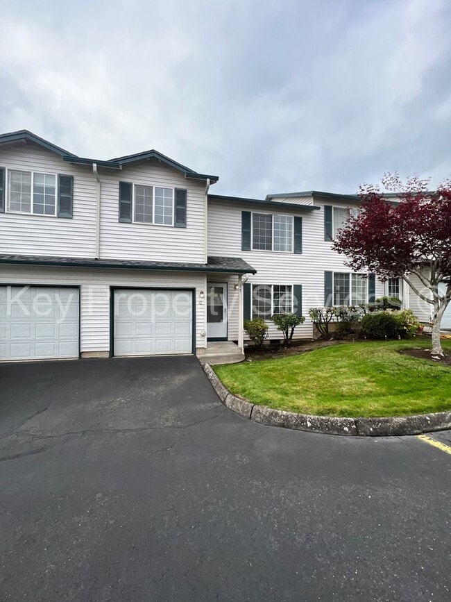 Building Photo - Updated Hazel Dell Townhouse!