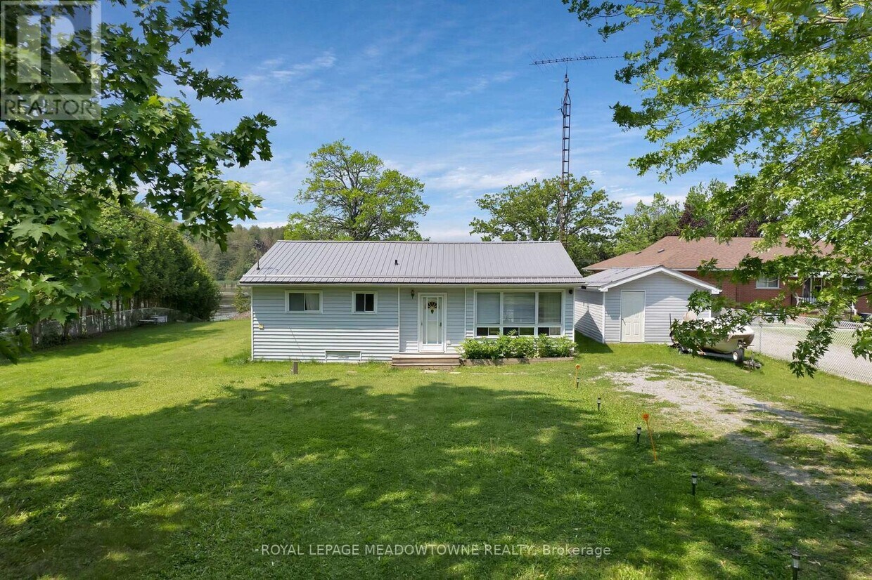 Primary Photo - 46 Hawke Dr