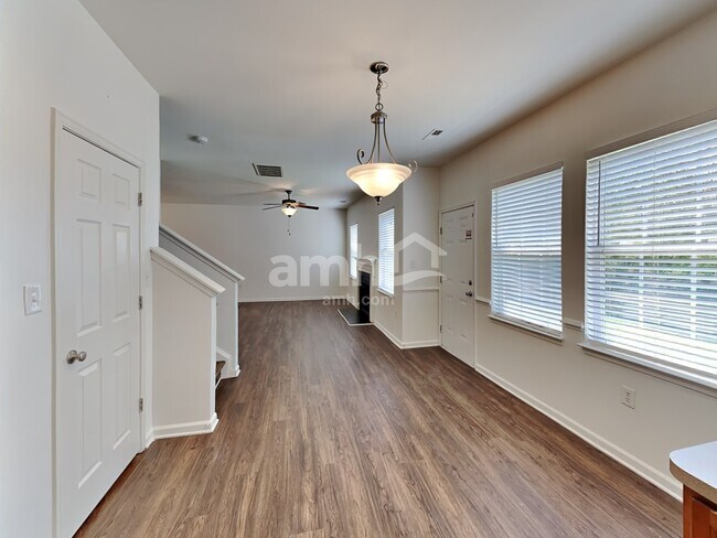 Building Photo - 1205 Jordans Pond Ln