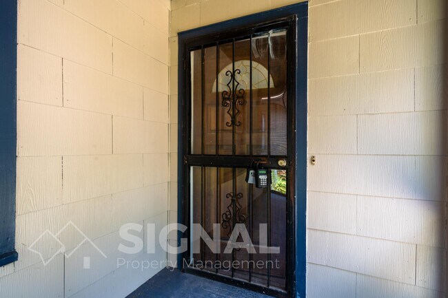 Foto del edificio - 4629 Ter R