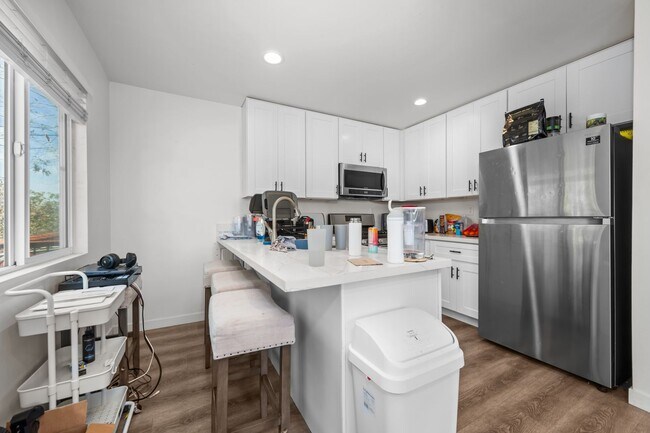 Foto del edificio - 5377 E Falls View Dr