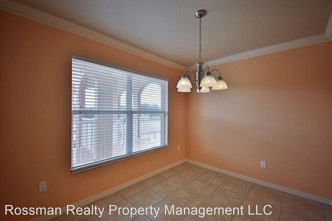 Foto del edificio - 3910 SW Santa Barbara Pl