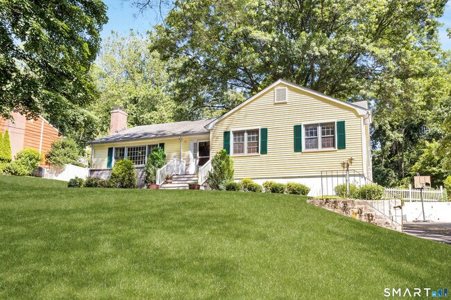 Building Photo - 180 Weeping Willow Ln