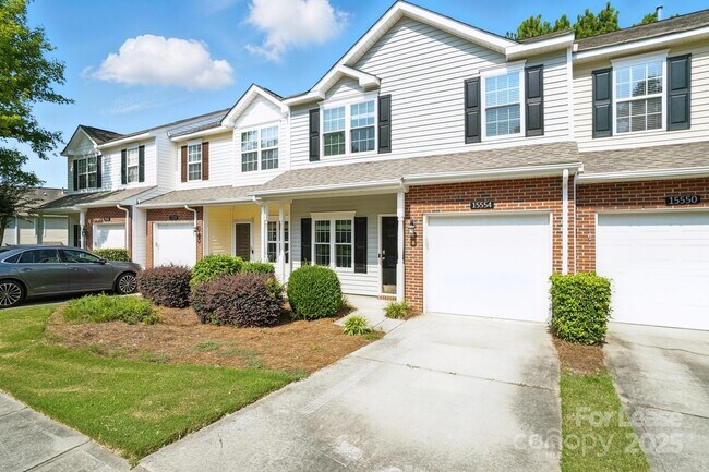 Foto del edificio - 15554 Stronvar House Ln