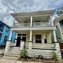 Building Photo - 311 E 5th St