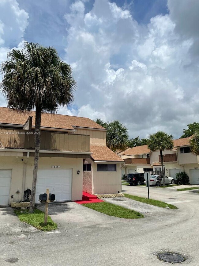 Foto del edificio - 853 NW 81st Way