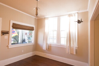 Building Photo - 1116 Mandeville St