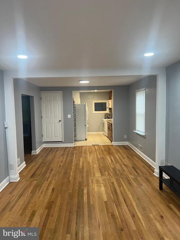 Foto del edificio - 2518 Linwood Rd