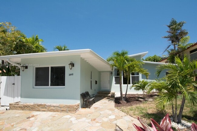 Building Photo - 3048  Center Ave   Fort Lauderdale Fl 33308