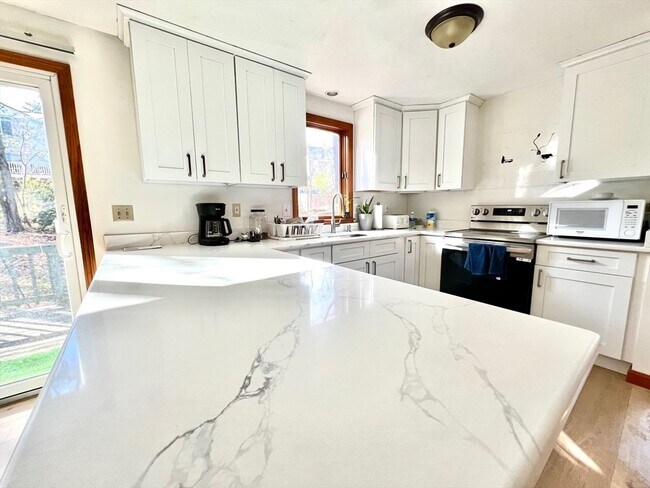 Foto del edificio - 188 Fernwood Dr