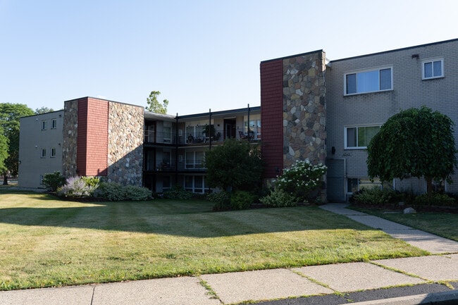 Building Photo - 4345 Crooks Rd