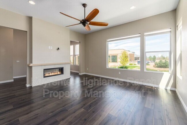 Foto del edificio - 955 Ramblestone Ln