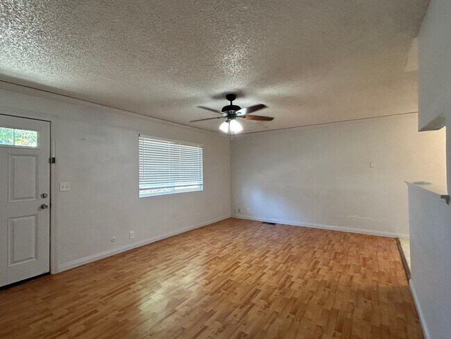 Foto del edificio - 3457 Argonaut Ave