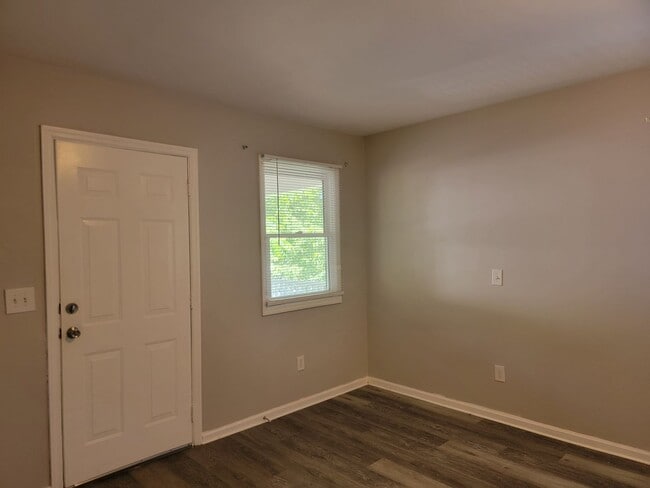 Building Photo - Minutes from Downtown Atlanta, the Atlanta BeltLine, Mercedes-Benz Stadium, Lee + White,