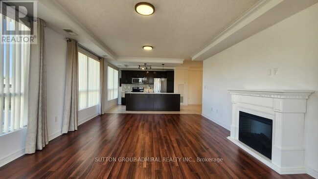 Building Photo - 1030 Coronation Dr